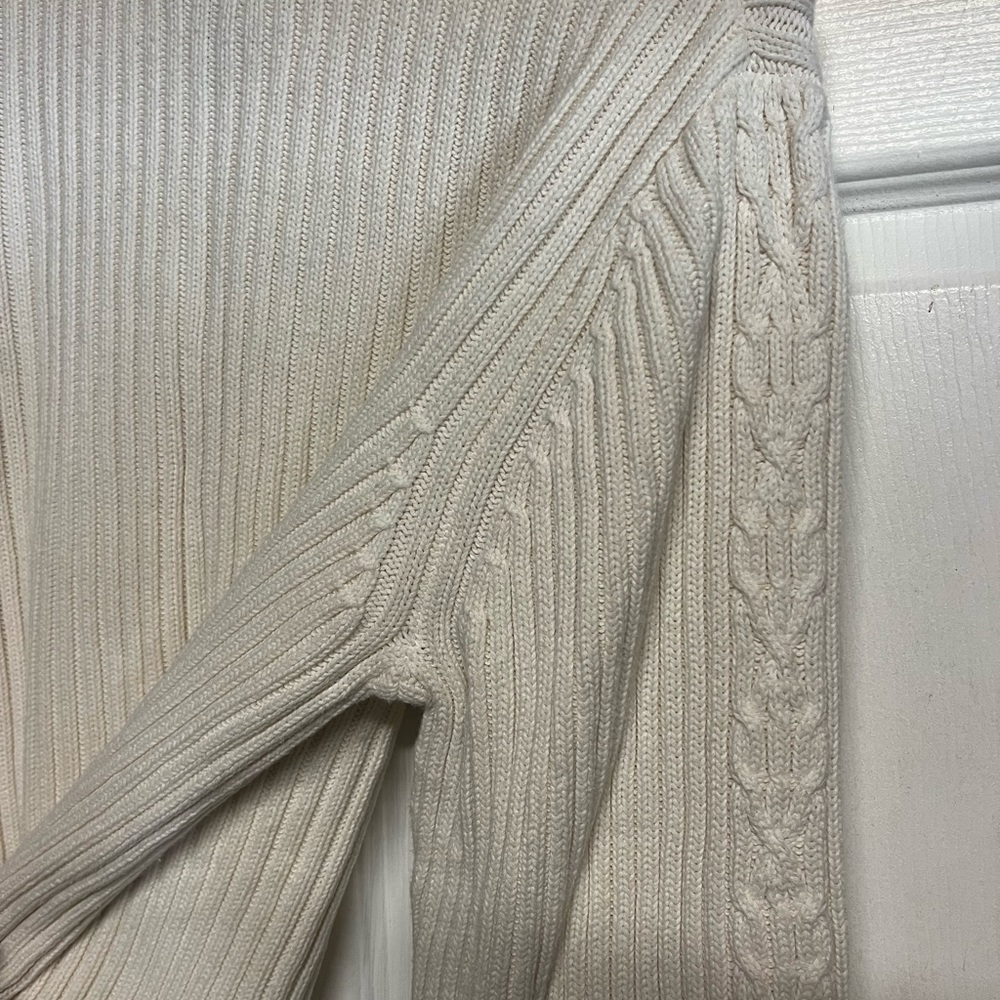 Van Huesen Women’s XL sweater beige with cable neck detail on sleeve and collar - Picture 4 of 7
